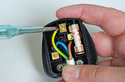 UK 3 Pin Plug Wire Colours Guide